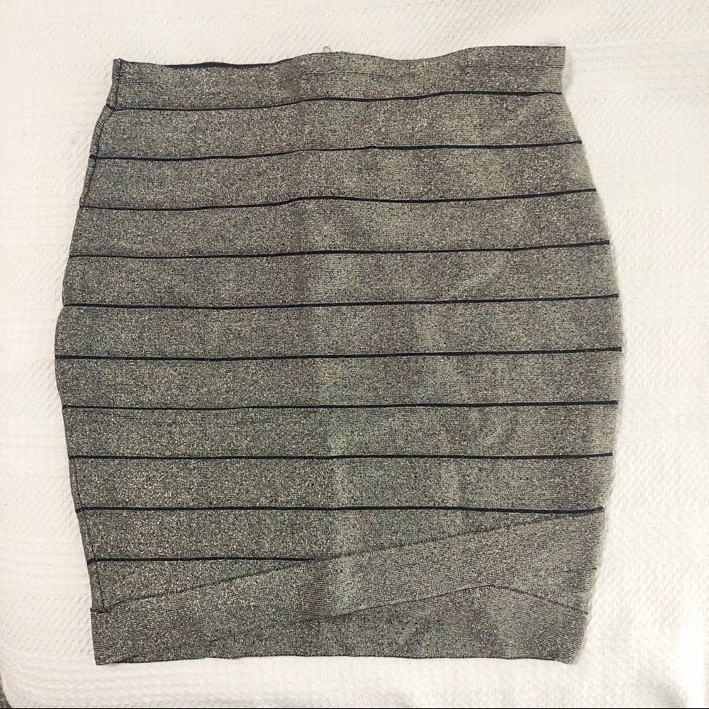 GbyGuess | NWOT Gold Metallic Bandage Skirt XL